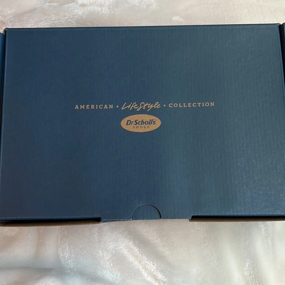 NIB Dr. Scholl’s Wink Lace Tie Dye Sneakers